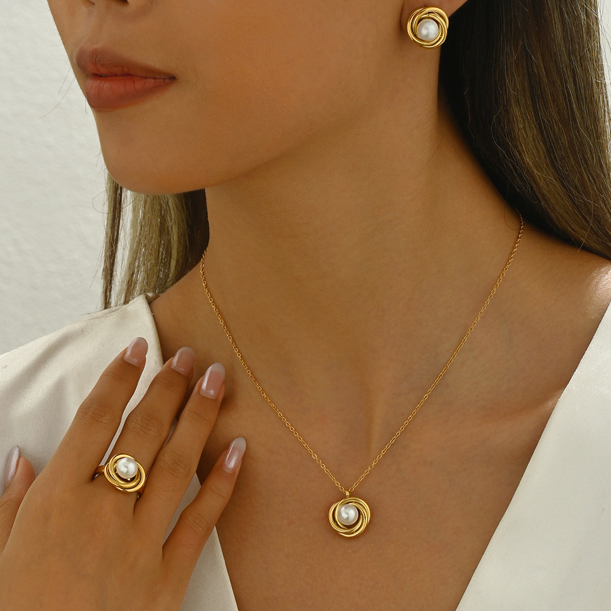 Victoria Pearl Set